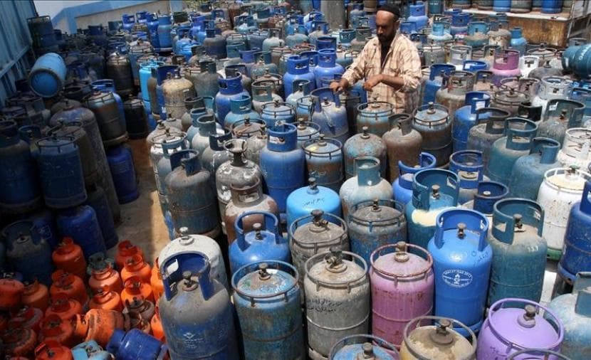 كشوفات جديدة لأسماء المستفيدين من دورة الغاز في غزة
