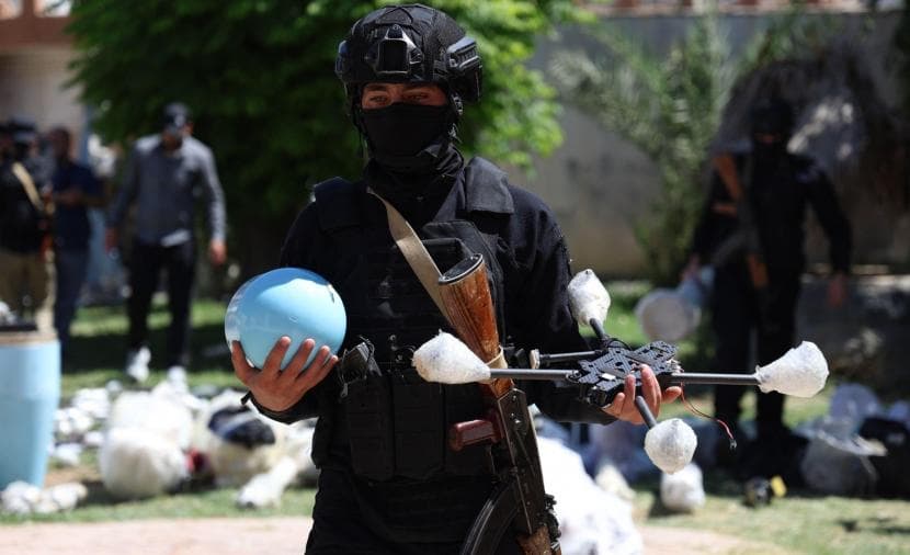 سوريا تعلن إحباط تهريب أسلحة إلى لبنان وحزب الله ينفي