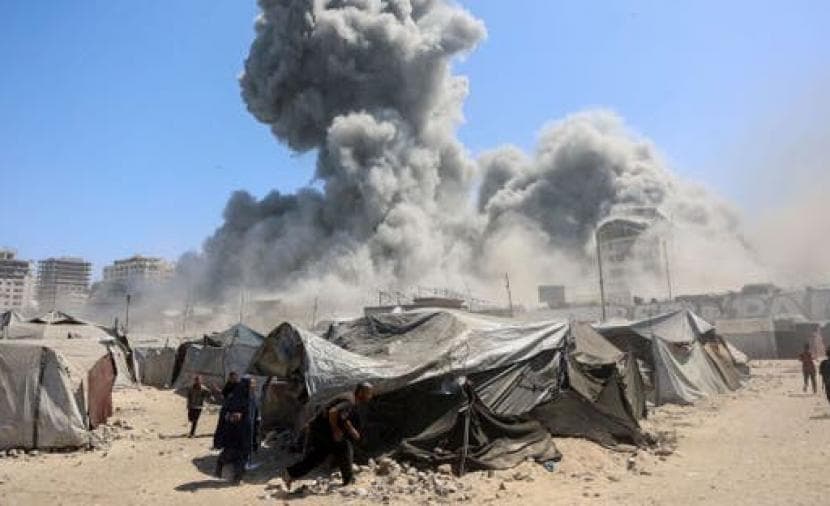 Israeli Airstrike Kills 5 in Gaza