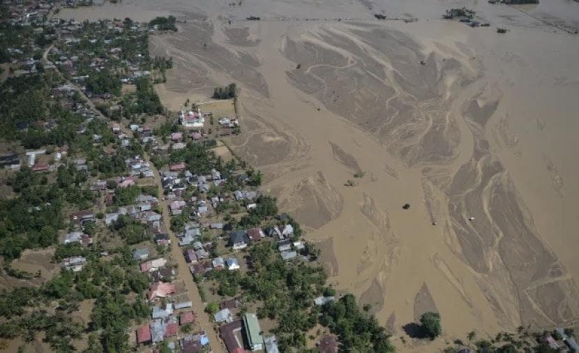 El Niño floods cause 20 billion in damages
