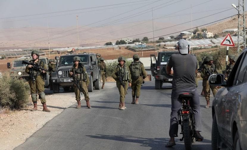Occupation blocks Faqoua entrances