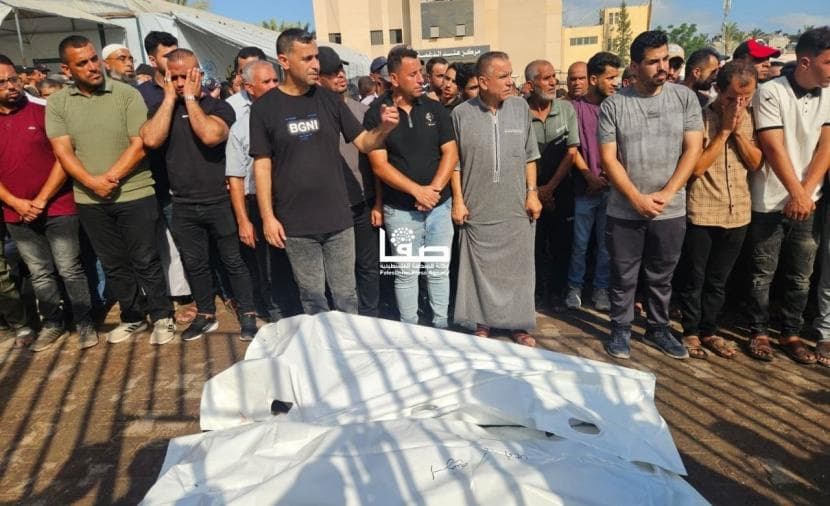 تشييع جثامين الهمص وعائلته في خان يونس