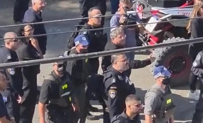 بغن غفير.. قوات الاحتلال تهدم حظائر في حي الجواريش
