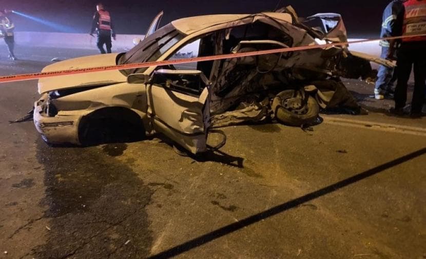 وفاة طبيب وإصابة شخصين في حادث بالنقب