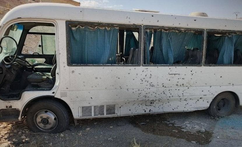 حافلة أمن داخلي بسوريا تتعرض لانفجار