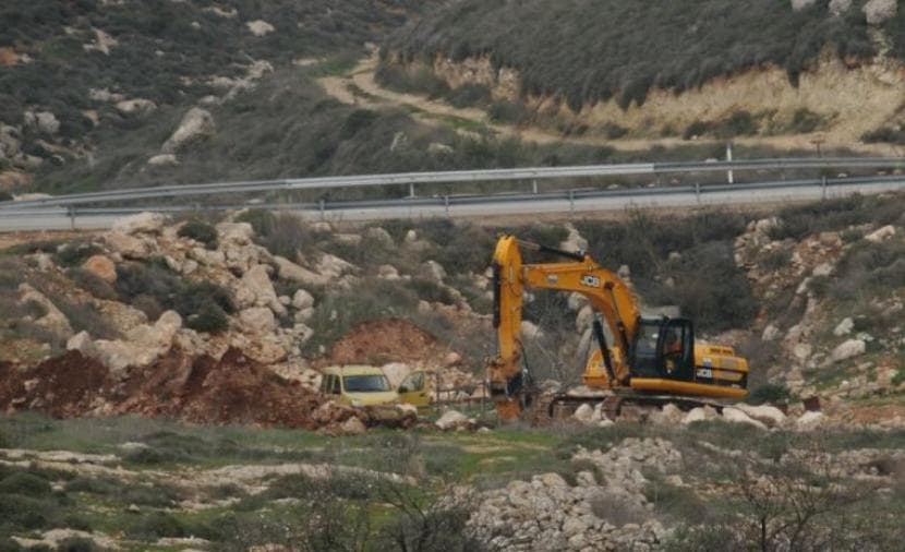 Occupation destroys water network south of Beit Lahm