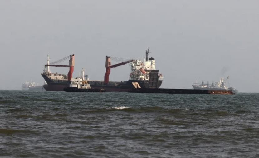 Naval activity in Strait of Hormuz drops amid US-Iran tensions