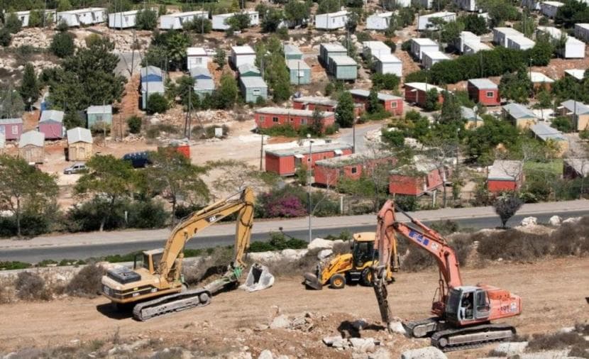 جيلو تقدم جنوباً وإضافة استيطانية تعزل القدس