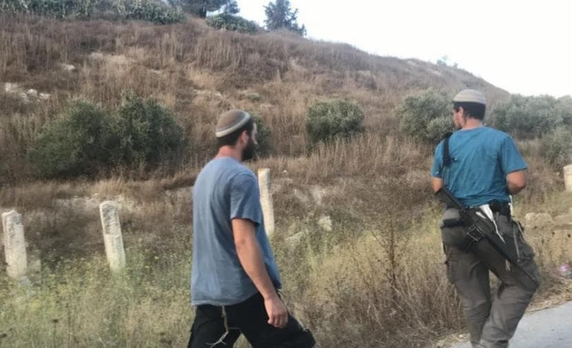 Settlers engage in hooliganism in Ramallah and Al-Bireh