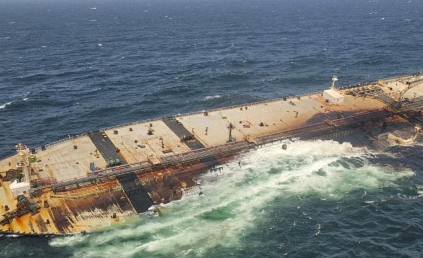 Oil spill impacts Ras Madrakah beaches