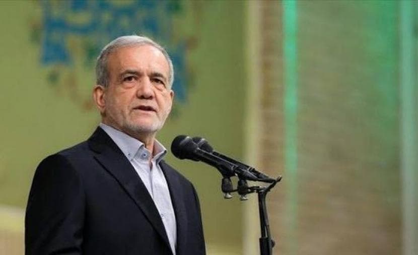 الرئيس الإيراني يدعو لوقف الحرب فورًا