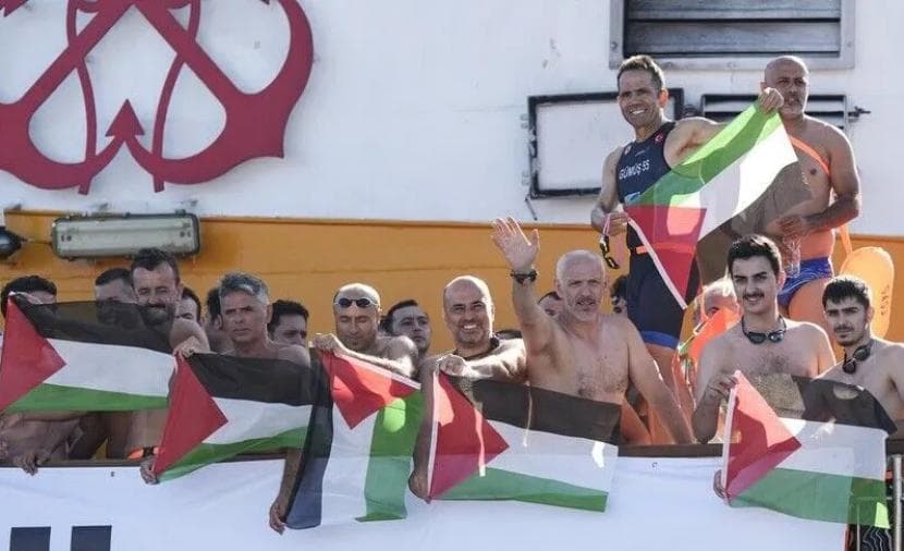 Palestinian flag at Bosphorus swim race