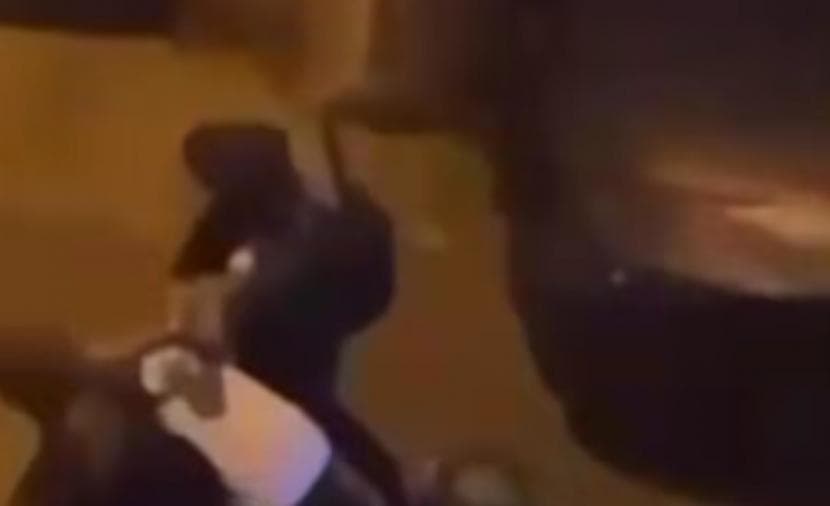Occupation detains youth and attacks family in Silwan