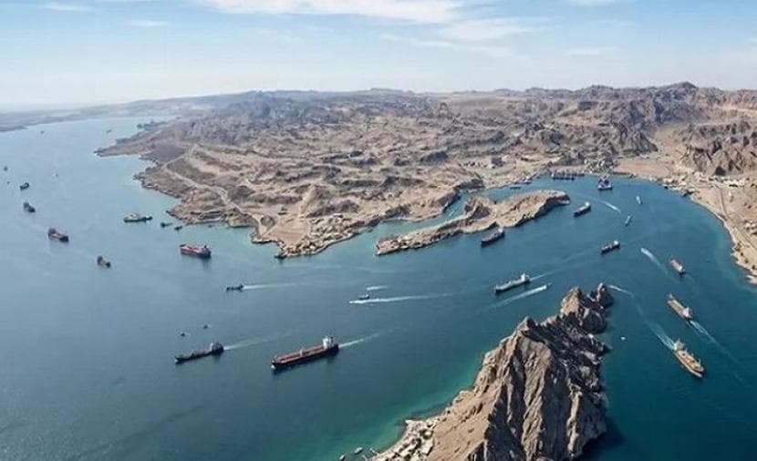 رضائي يربط فتح مضيق هرمز بوقف الحروب