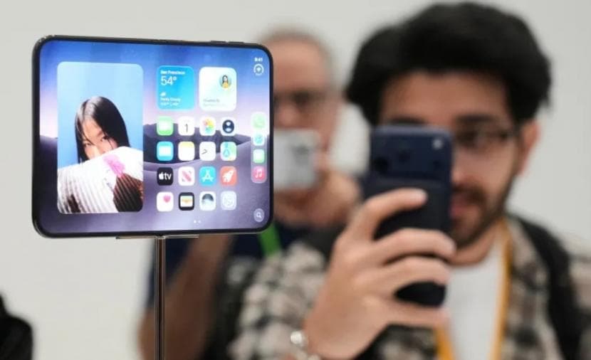 آبل تقدم تنازلات مقابل آيفون ديو