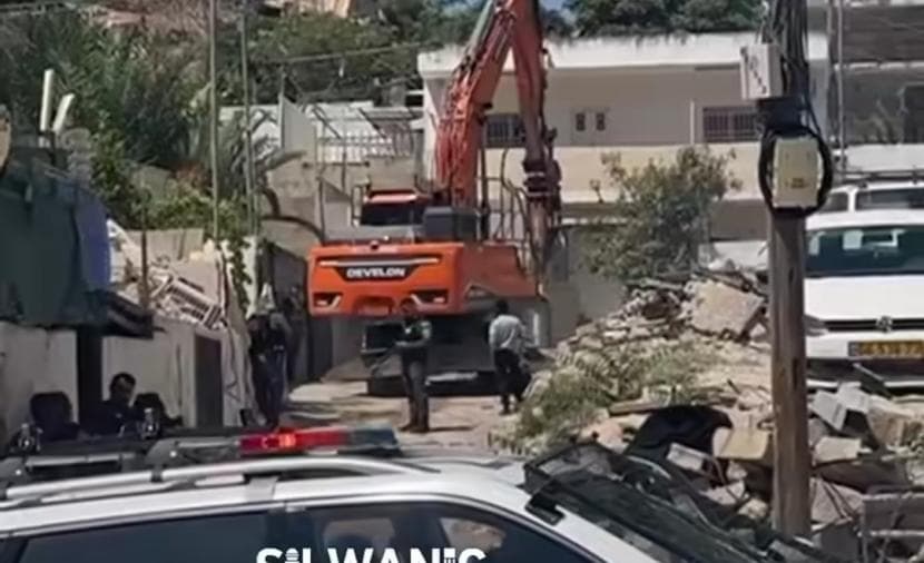 إسرائيل تهدم بناية في سلوان