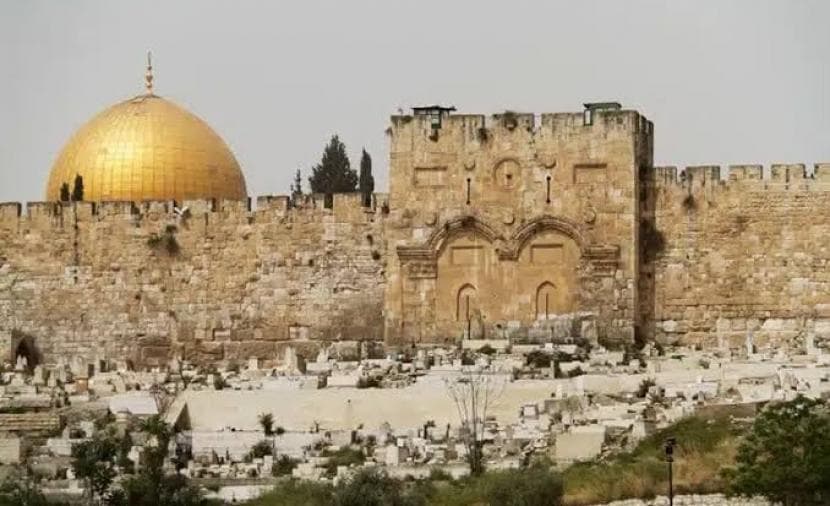 باب الرحمة مهدد بتحويله إلى معبد