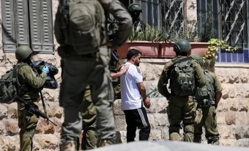 West Bank detains 13 since dawn