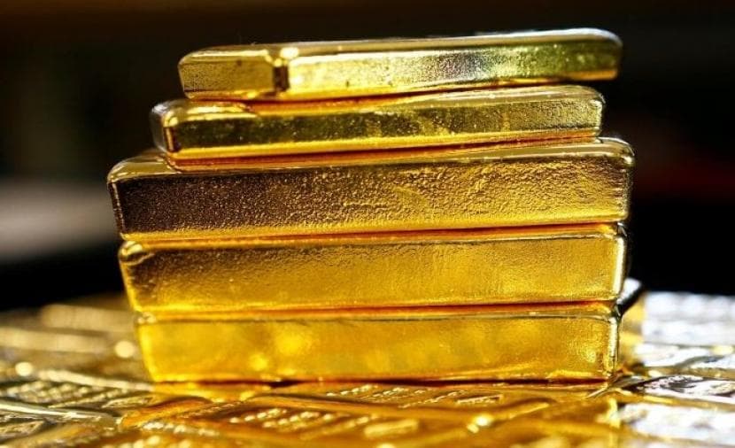 الذهب ينخفض إلى أدنى مستوى مع توقع رفع الفائدة الأميركية