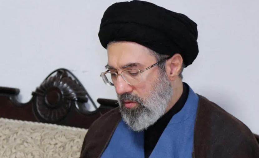 المرشد الإيراني: أعداؤنا لا يتجاوزون بحر العرب