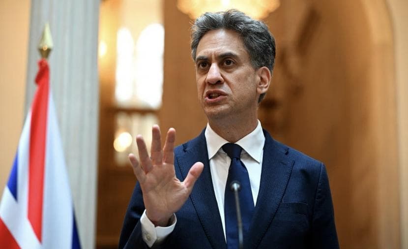 Britain: Israeli settlements illegal, two-state at risk