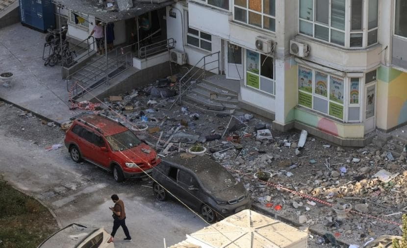 17 hurt in Russian strike on Odesa