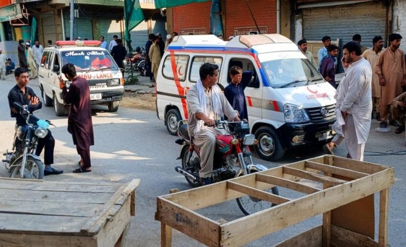 Pakistan police station attack death toll reaches 31