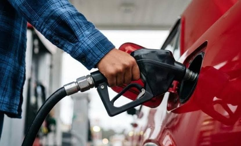 Yedioth reports sharp fuel price rise in early October