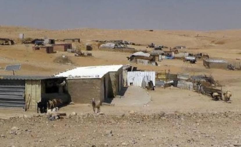 خربة أدقيقة تواجه التمدد والاستيطان