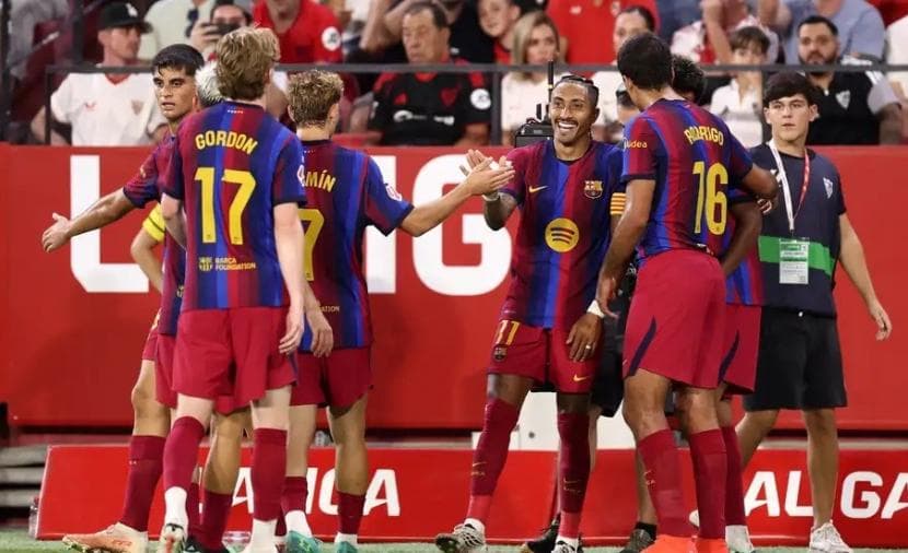 برشلونة يواصل انتصارات رافينيا يتألق