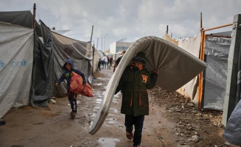 إسرائيل تمنع دخول إمدادات الشتاء لغزة منذ 7 أشهر