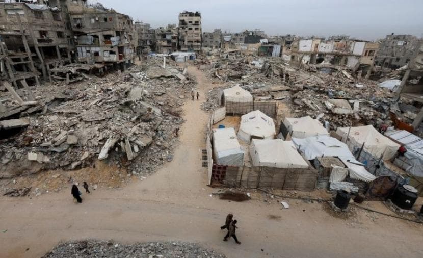 Six killed and wounded in Gaza fire