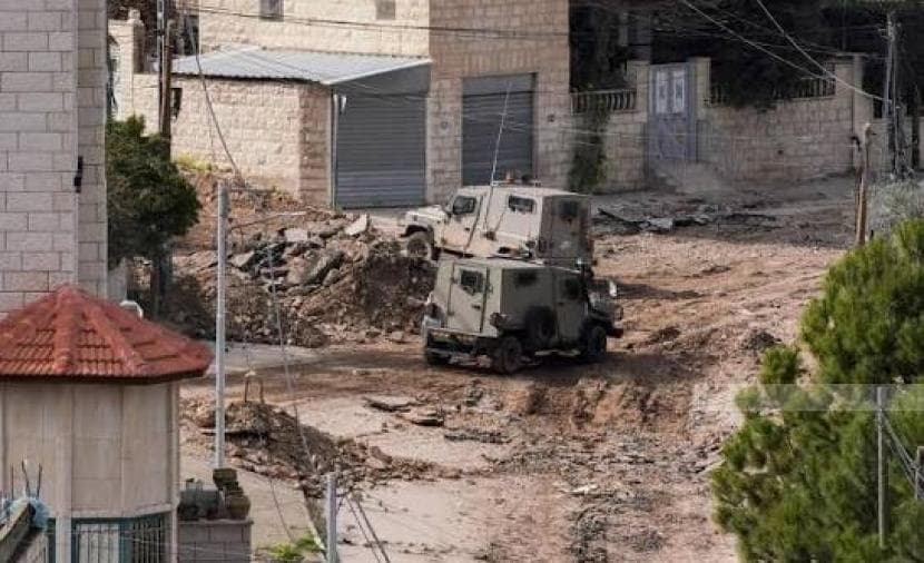 الاحتلال يبني طريقا يربط الجابريات بجنين