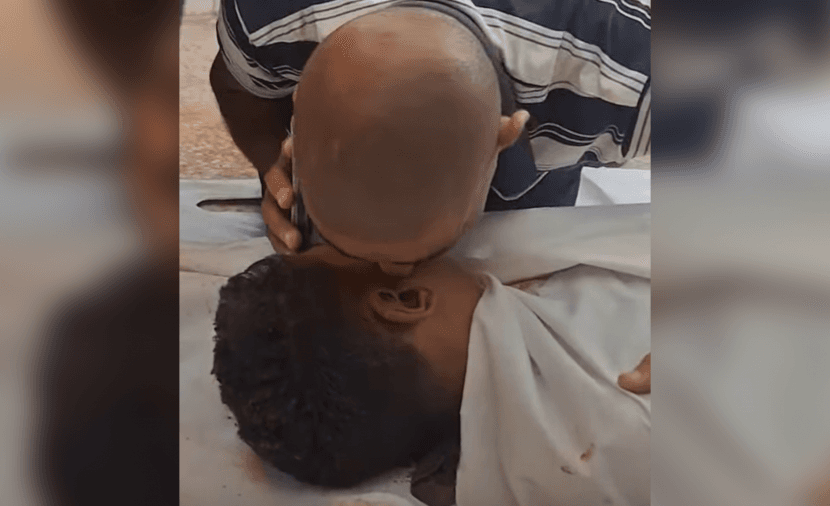 محمد ينهي عمله ودماء على الدفتر