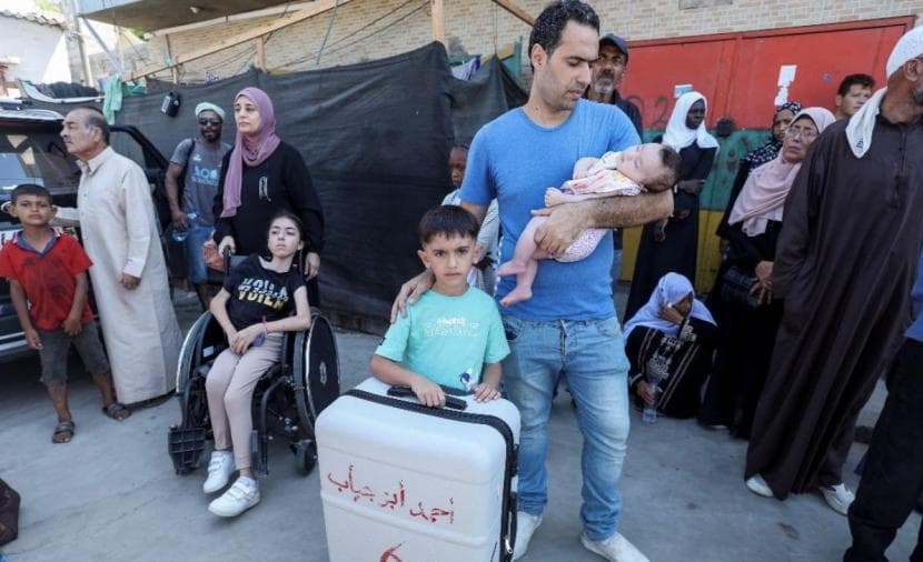 صحة غزة تنقل 5 من أصل 75 طفلا