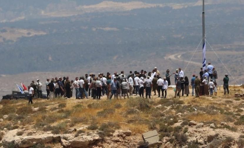 New Outposts and Control Expand in West Bank