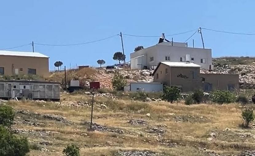 Settlers damage house in Al-Mus’adasiya