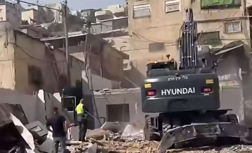 الاحتلال يهدم منزلين في سلوان