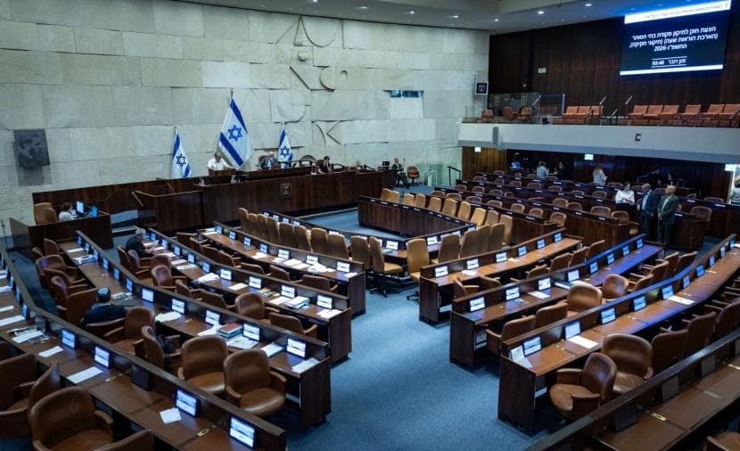 Israeli polls show coalition loss