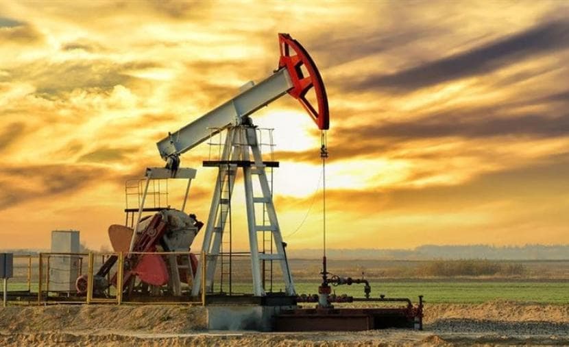 الطاقة الدولية: تراجع أسعار النفط بعد السحب من الاحتياطيات
