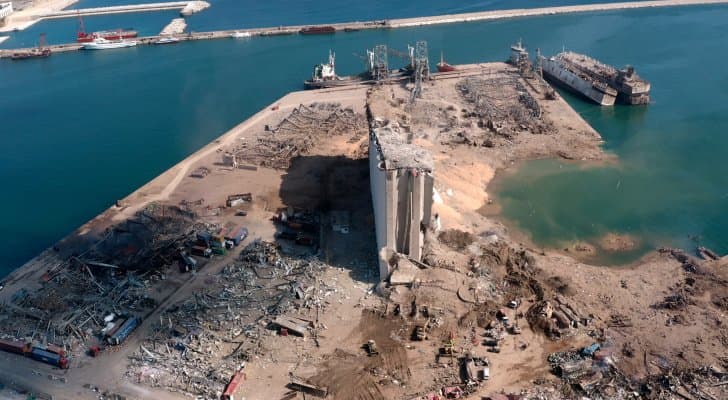 وثائق جديدة حول انفجار بيروت وعلاقة عون وحزب الله