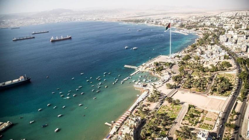 حركة المطار والميناء في العقبة طبيعية