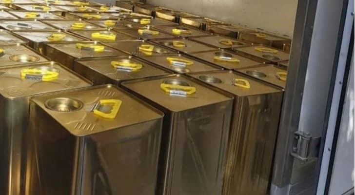 Over 4,000 olive oil cans seized in Irbid