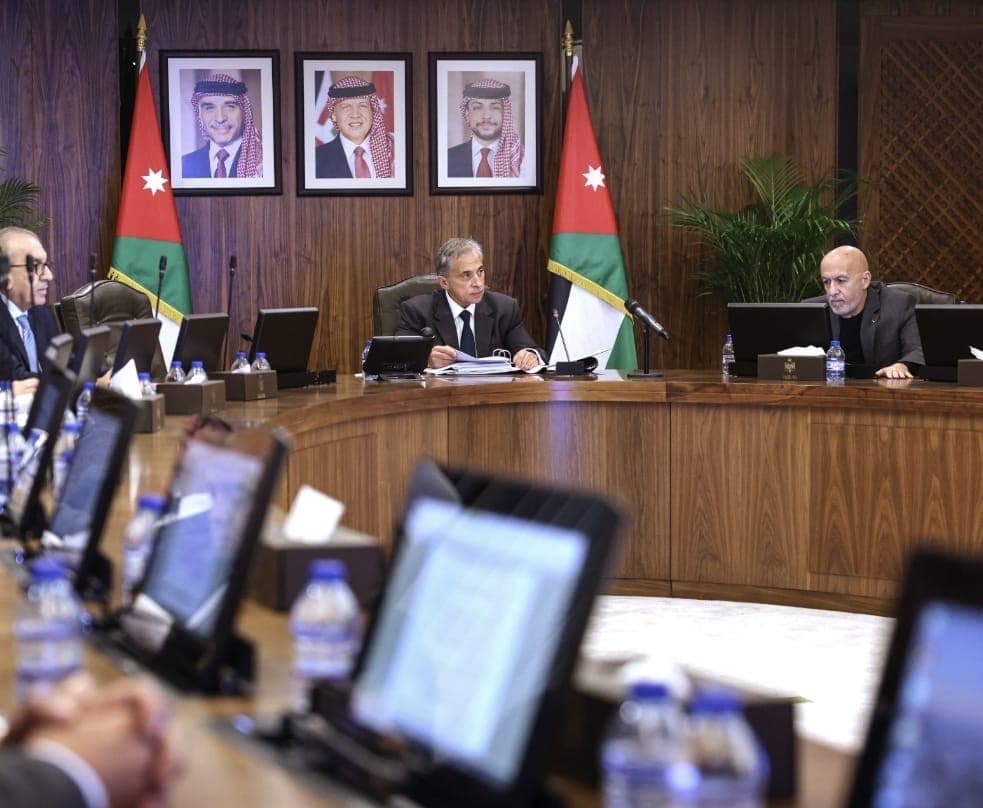 راصد يعلن نتائج تقييم حكومة جعفر حسان بعد عامين