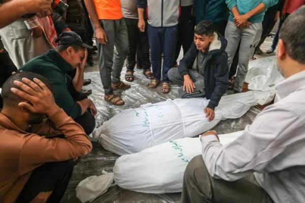 شهيدان وطفل مصاب في غزة