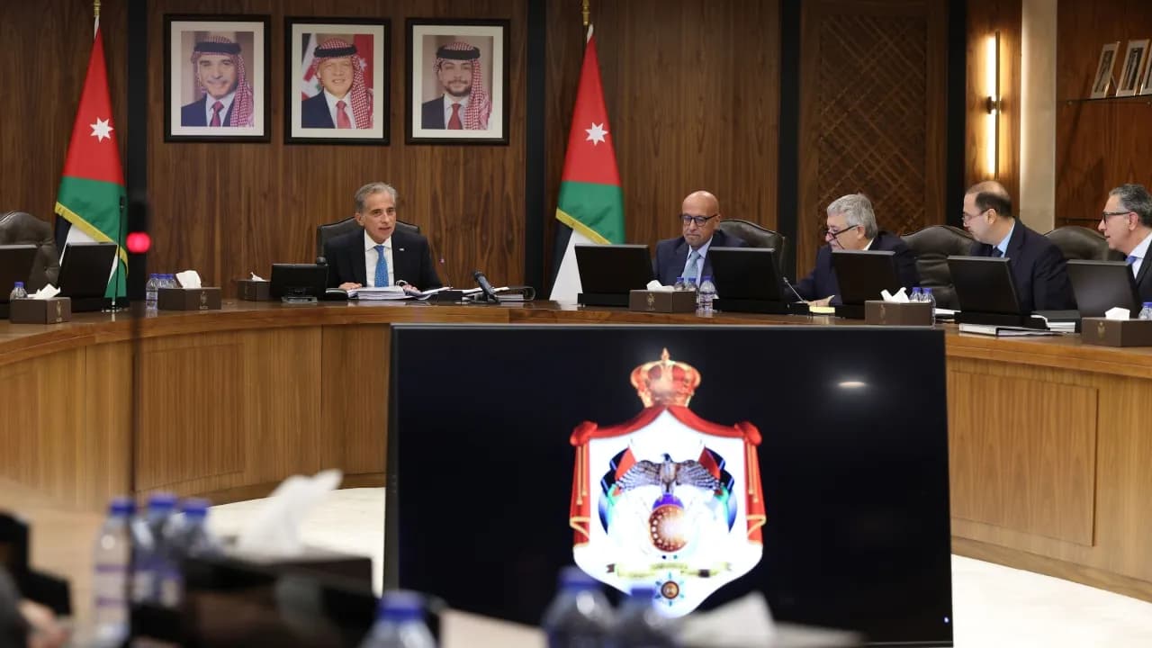 تعديل على إجازة بدون راتب للموظفين