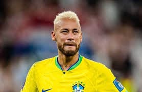 Neymar clarifies retirement status