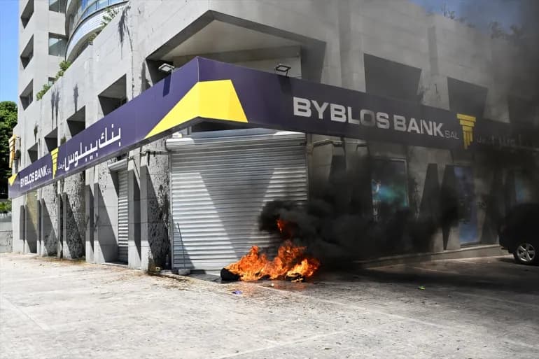 Lebanon Depositors Protest in Beirut