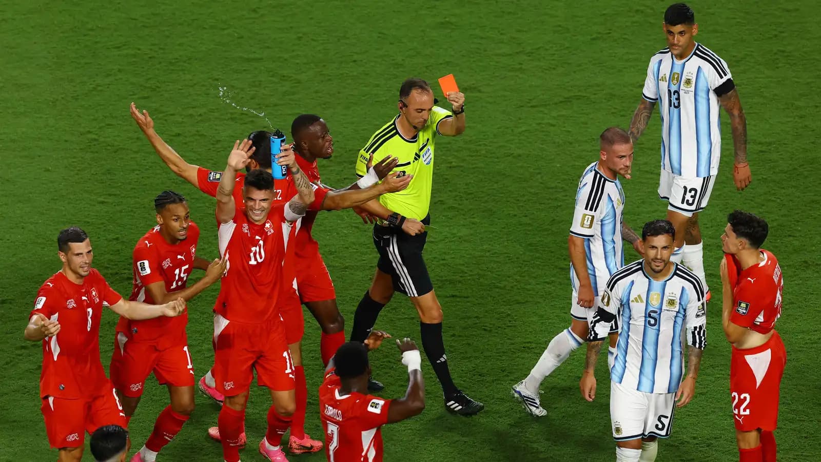 15 حكام أثبتوا مجاملة الأرجنتين في كأس العالم 2026