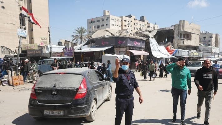 حماس تراقب التزام الاحتلال بتنفيذ المرحلة الثانية